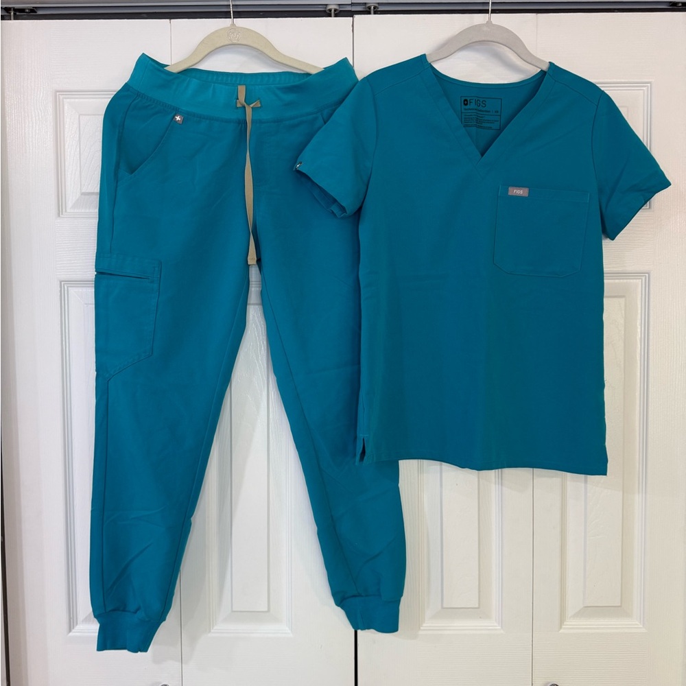Figs set of blue women's scrubs XS teal